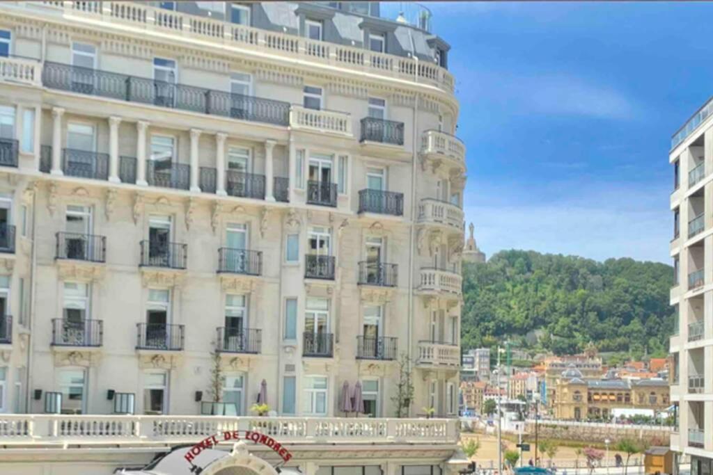 New Gorgeous Central Apartment - Beachfront - 3 Bd San Sebastián Exteriér fotografie