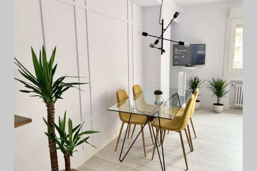 New Gorgeous Central Apartment - Beachfront - 3 Bd San Sebastián Exteriér fotografie
