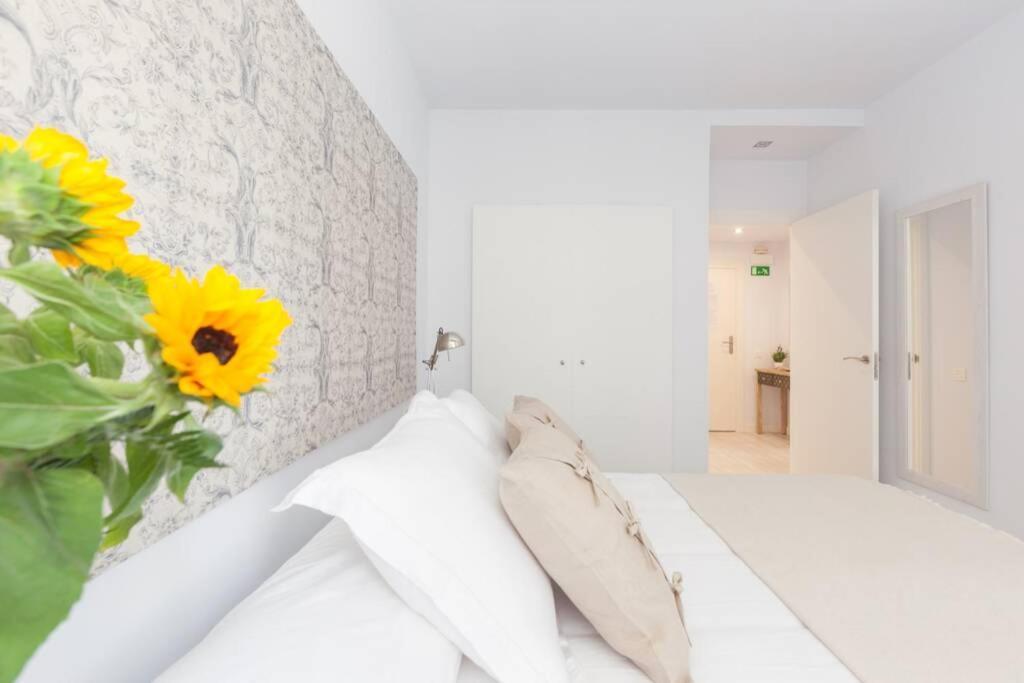 New Gorgeous Central Apartment - Beachfront - 3 Bd San Sebastián Exteriér fotografie